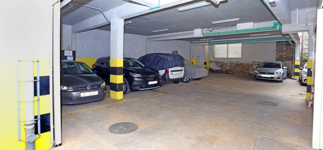 Luxury Apts Leone Split Centre Bagian luar foto